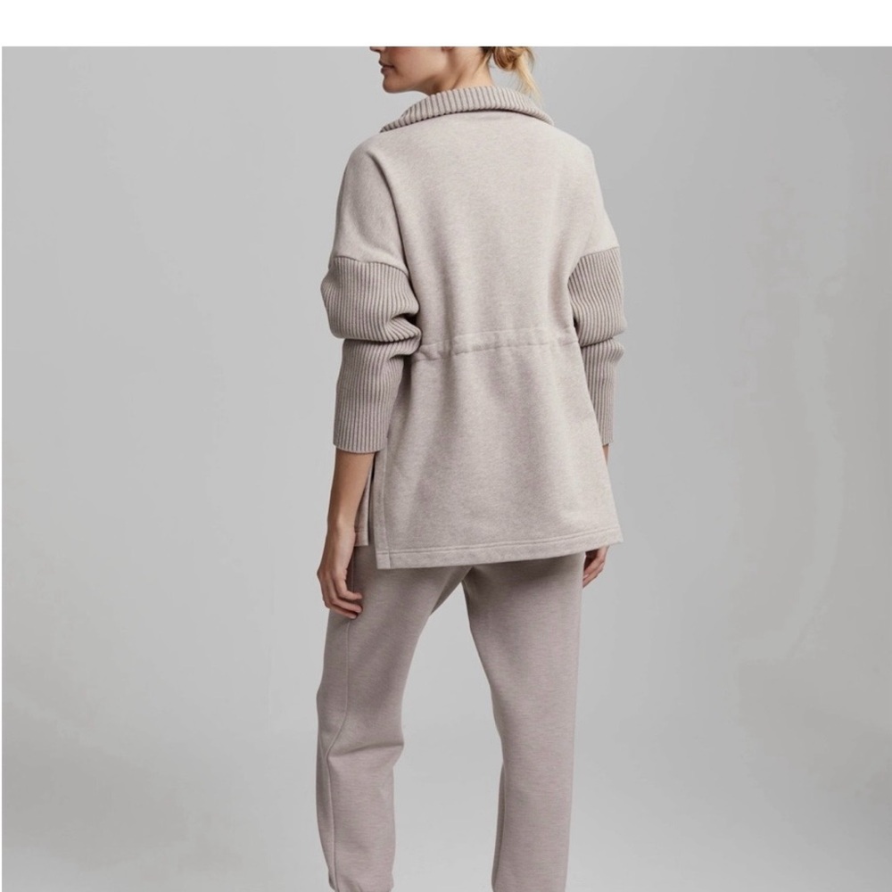 Cotswold Longline Zip Through - Picture 2 of 5
